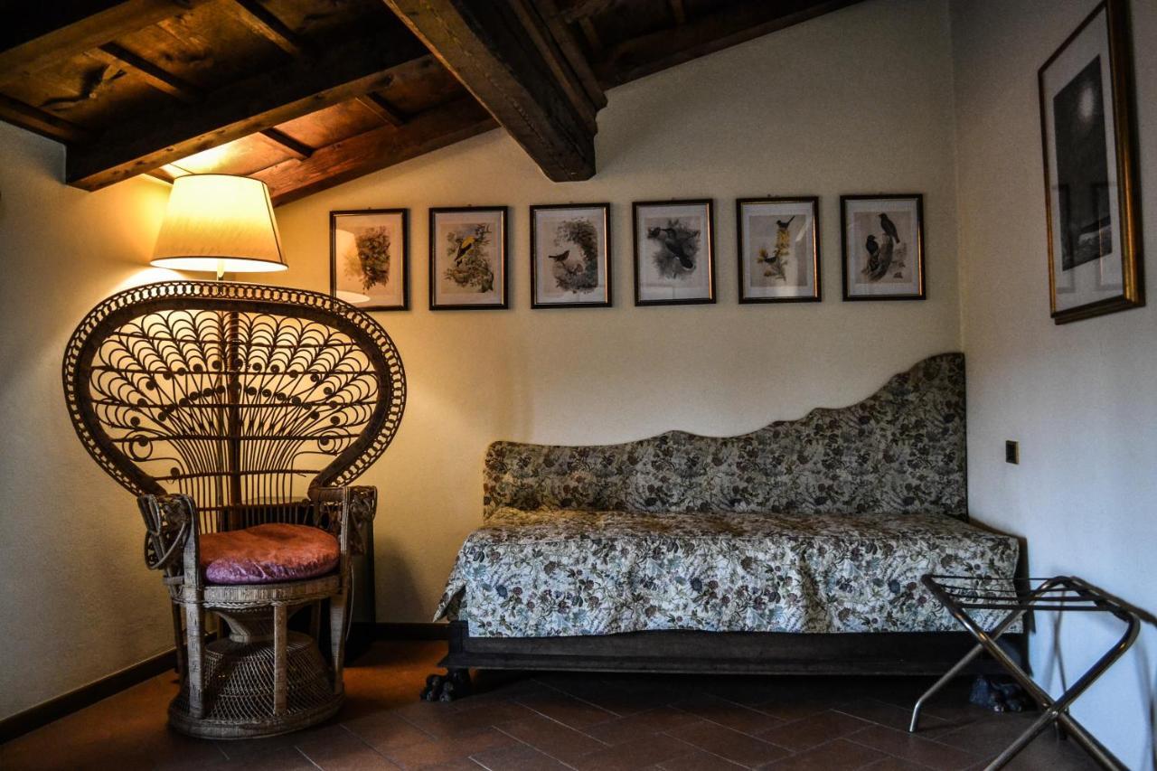 Bed and Breakfast Castello Di Cernusco Lombardone Exterior foto