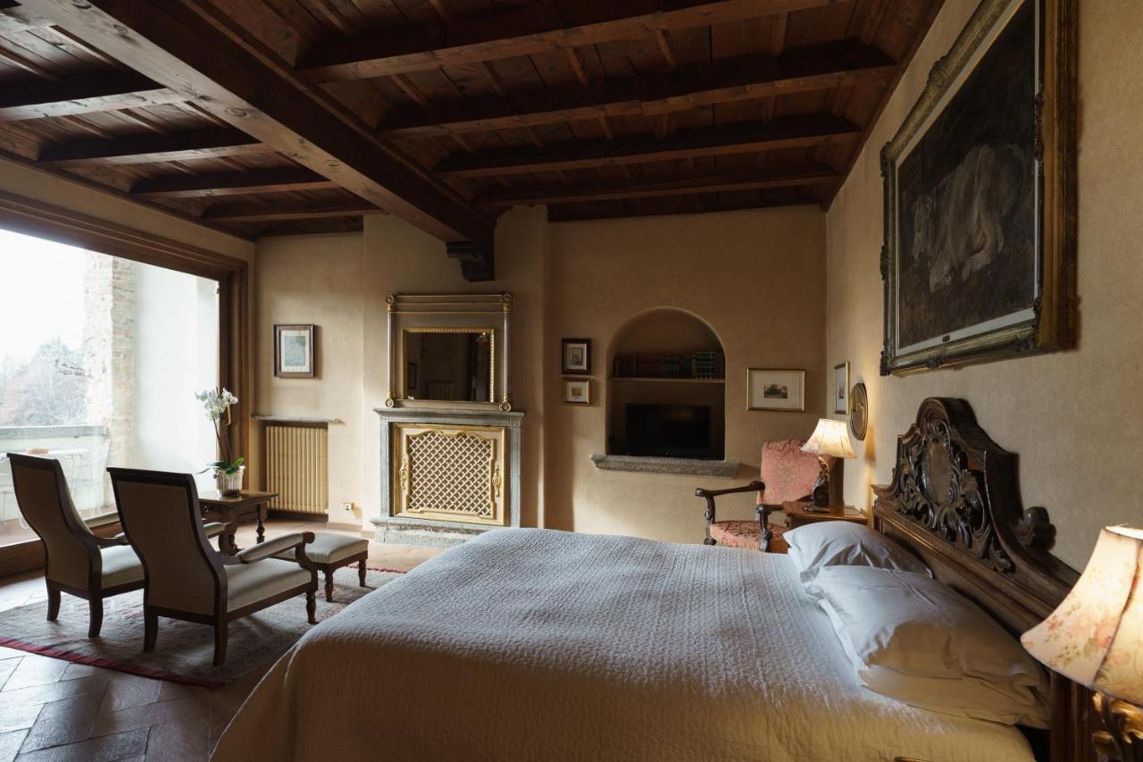 Bed and Breakfast Castello Di Cernusco Lombardone Exterior foto