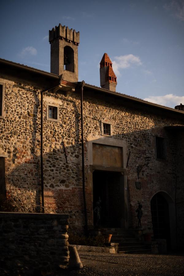 Bed and Breakfast Castello Di Cernusco Lombardone Exterior foto