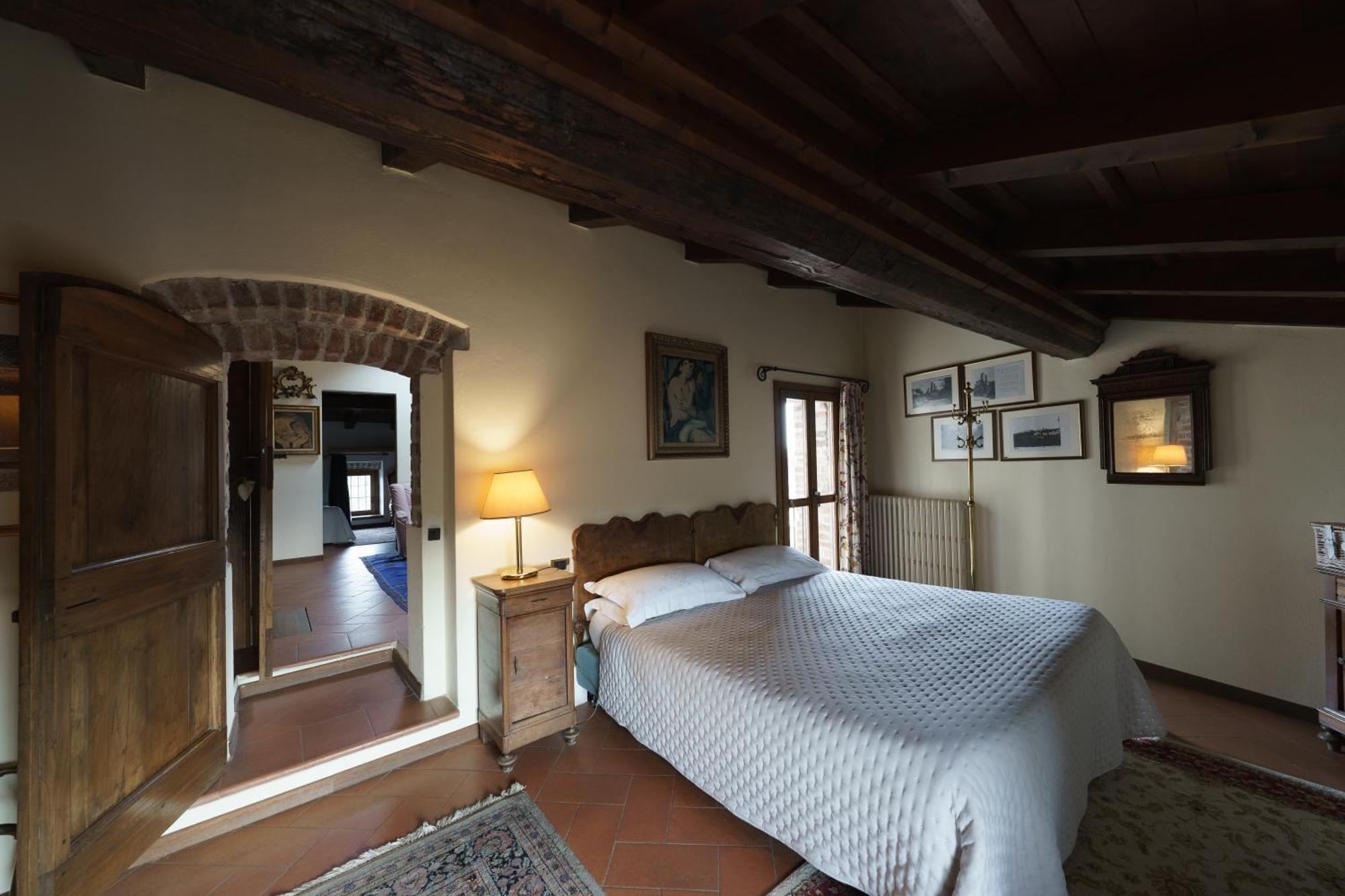 Bed and Breakfast Castello Di Cernusco Lombardone Zimmer foto