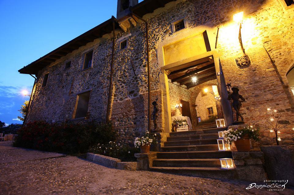 Bed and Breakfast Castello Di Cernusco Lombardone Exterior foto